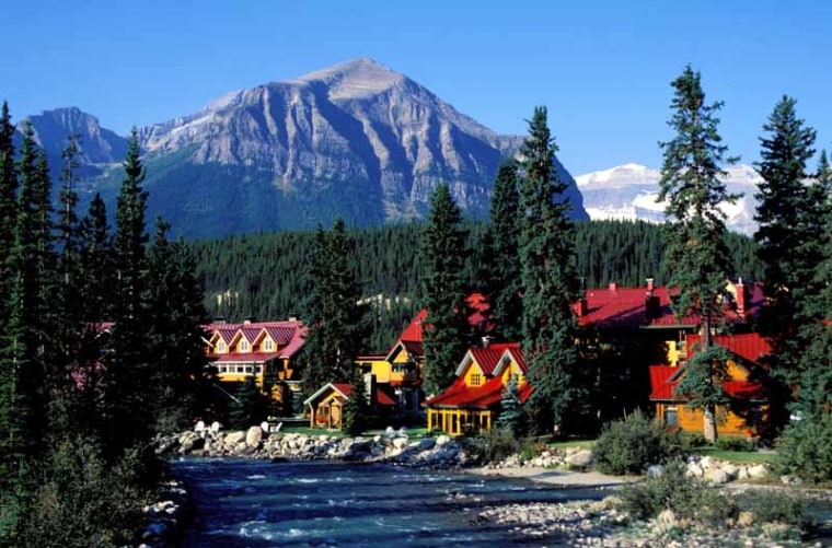 Canada, Alberta, the Rockies, Banff National Park, Relais & Chateaux Post Hotel at lake Louise